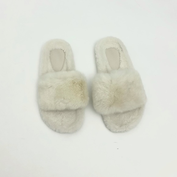 Faux fur slides (like new) - Picture 7 of 7